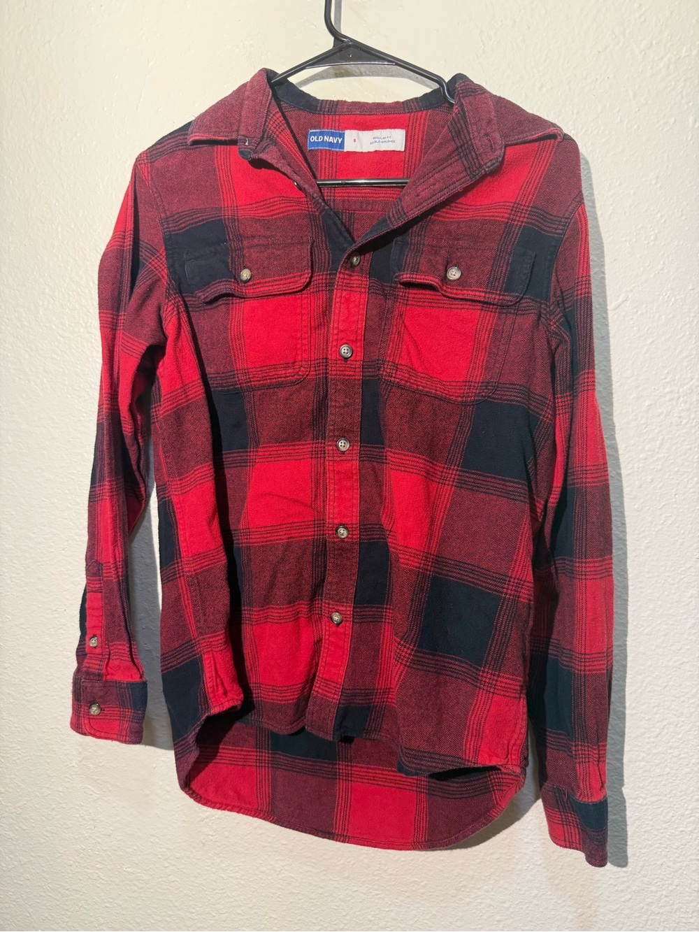 Old Navy Red & Black Plaid Flannel Shirt - Regular Fit